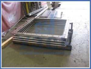 прямоугольные линзовые компенсаторы в Дербенте